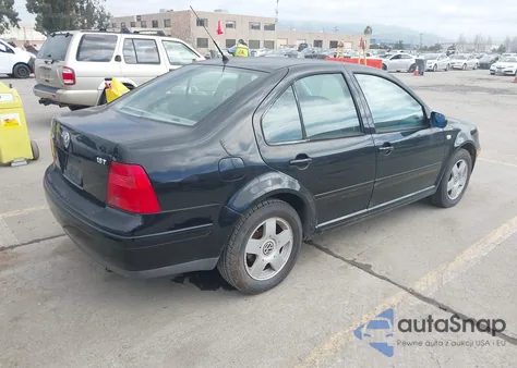 2002 Volkswagen Jetta Gls 1.8L from USA, damaged, VIN 3VWSE69M52M024410